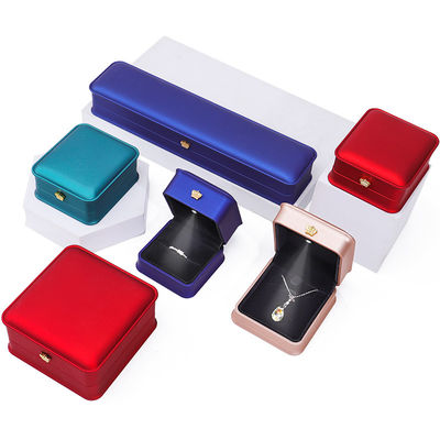 Προσαρμόσιμο λαμπερό πλαστικό LED φωτισμένο κοσμηματοπωλείο με χρυσό στολίδι