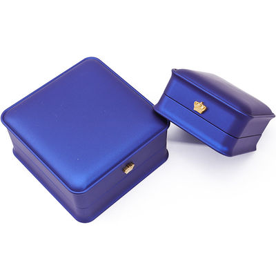 Glossy Dark Blue Sleek Faux Leather LED Jewelry Box for Luxury Storage Display (Μεγάλο λαμπερό μπλε κομψό δερμάτινο LED κοσμηματοφυλάκιο)