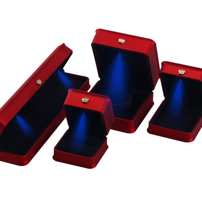 Χρυσαφικά Πακέτο Hanhong Custom Luxury Crown LED Box για βραχιόλια περιδέραια και δαχτυλίδια
