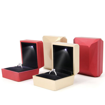 Χάνχονγκ Luxury Ring Box Custom Logo PU πλαστικό λευκό κοσμήματα