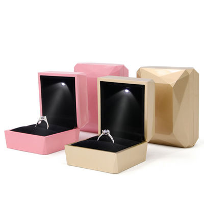 Χάνχονγκ Luxury Ring Box Custom Logo PU πλαστικό λευκό κοσμήματα
