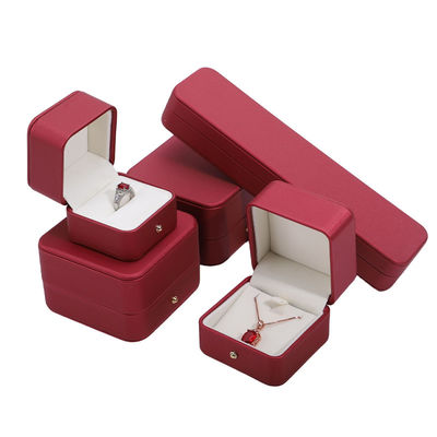 Χάνχονγκ Custom Red PU δερμάτινο κοσμήματα συσκευασία κουτί για το γαμήλιο περιδέραιο σκουλαρίκια δαχτυλίδι