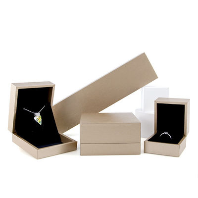 Προσαρμοσμένο μέγεθος Luxury Touch Cardboard Κοσμήματα συσκευασία κουτί για βραχιόλι και δαχτυλίδι