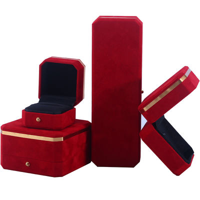 OEM ODM Χειροποίητο κοσμήματα κουτί Custom logo κόκκινο βελούδο κοσμήματα κουτί με χρυσό άκρο
