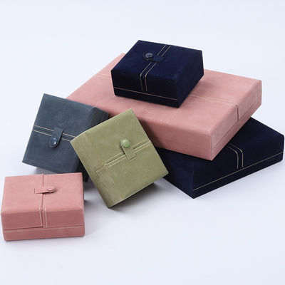 Πολυλειτουργία Custom Branded Velvet Jewellery Case Packaging με κλείσιμο με κουμπί