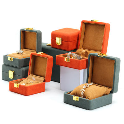 Αγορά Ελαφρύ Touch Velvet Κοσμήματα Box συσκευασία Sets Πολυχρωματική για την αποθήκευση πολυτελών ρολογιών online manufacture