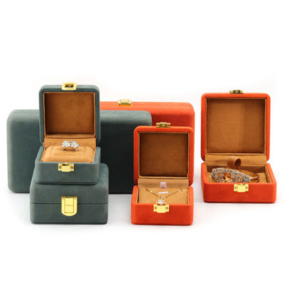 Ελαφρύ Touch Velvet Κοσμήματα Box συσκευασία Sets Πολυχρωματική για την αποθήκευση πολυτελών ρολογιών