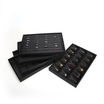 εξατομικεύεται Λούξυ μαύρο δέρμα Κοσμηματοπωλεία OEM Κοσμηματοπωλεία Δίσκοι για δαχτυλίδι βραχιόλι κολιέ