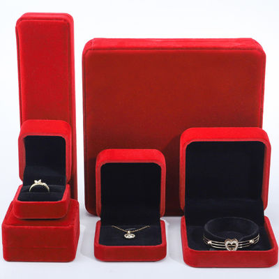 Χονδρικό Κατασκευή Luxury velvet Jewelry Box Προσαρμοσμένο προσωπικό λογότυπο Κόκκινο περιδέραιο βραχιόλι σκουλαρίκια δαχτυλίδι συσκευασία Velvet Jewelry Box